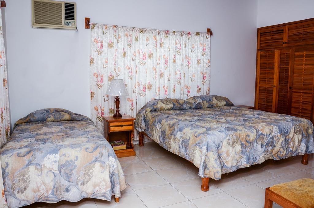 Vanvilla Guest House Negril Rom bilde